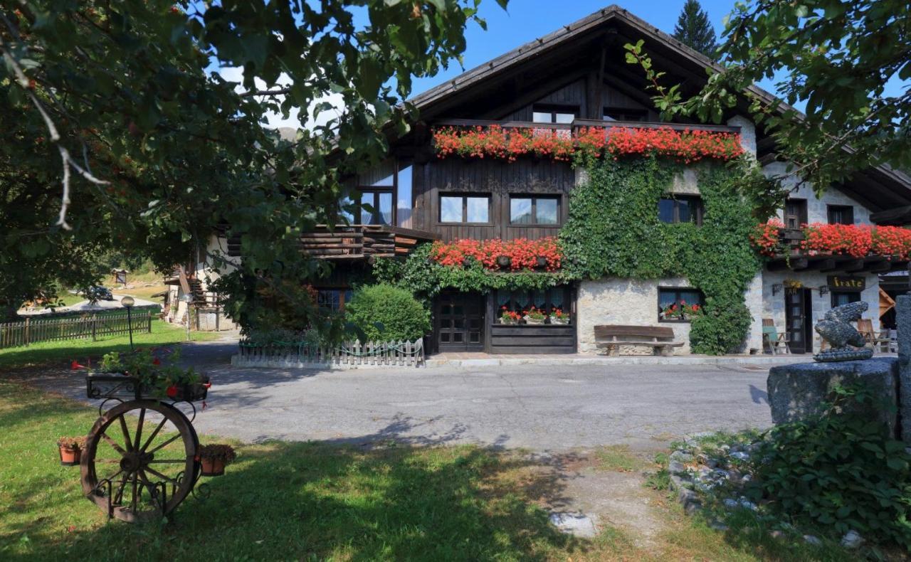 Albergo Ristorante Al Frate Da Streza Madonna di Campiglio Exterior photo